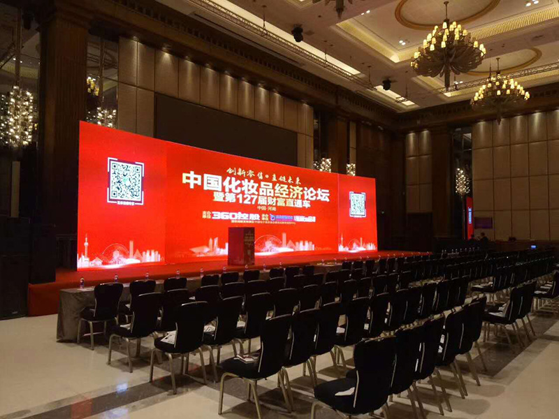 铝合金舞台 P3 LED大屏幕曲面搭建