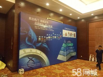 郑州桁架厂家为大家分析户外广告牌损坏的原因