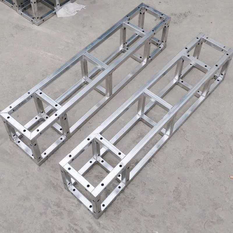 郑州舞台桁架搭建怎样做更安全?如何选择郑州舞台桁架出租搭建?