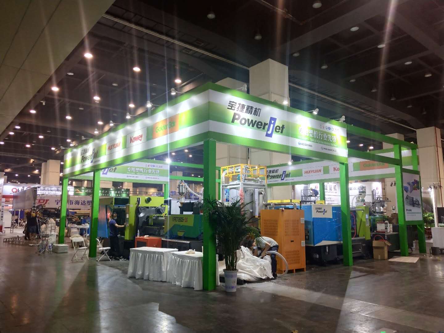 郑州塑博会04——桁架喷绘（12*12）