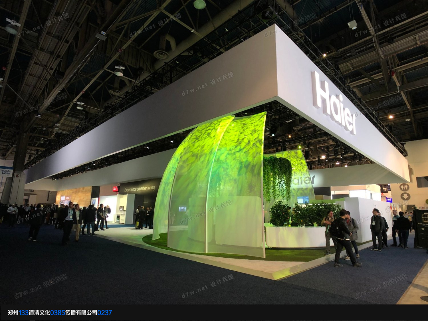  中国与外国在特装展台设计搭建的个性化对比